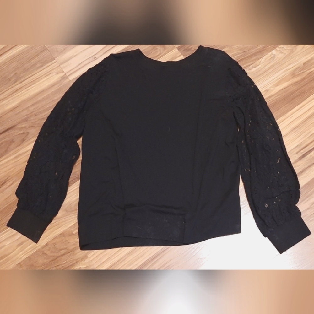 Black blouse, lace sleeves, Large